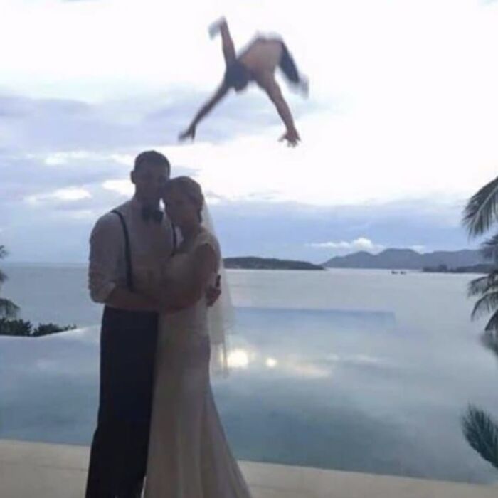 Wait, They Actually Collected These?? 99 Photos That Are So Weird You’ll Laugh and Groan