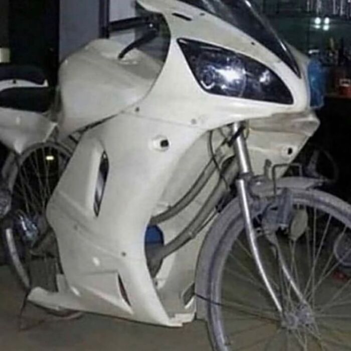 Wait, They Actually Collected These?? 99 Photos That Are So Weird You’ll Laugh and Groan
