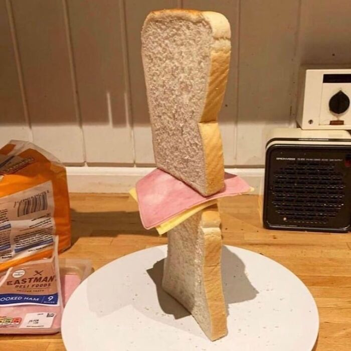 Wait, They Actually Collected These?? 99 Photos That Are So Weird You’ll Laugh and Groan