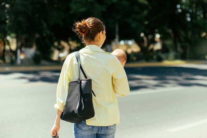 Wait, They Actually Ranked These 36 Weird Things Guys Noticed About Girlfriends!