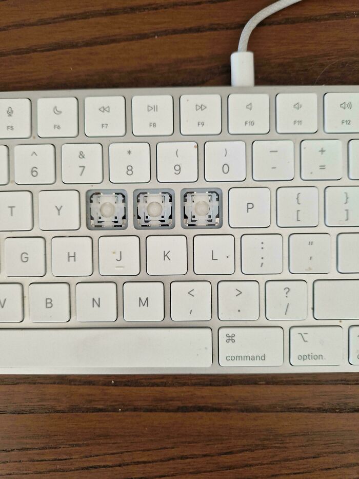 Vacuuming My Apple Keyboard—What Could Possibly Go Wrong?