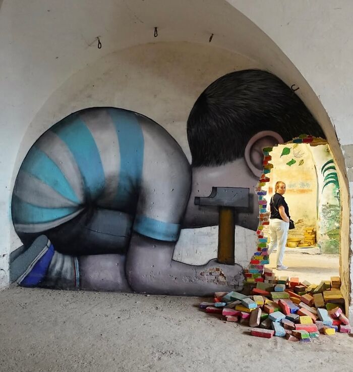Whoa! 50 Murals That Turn Boring Walls Into WOW Moments