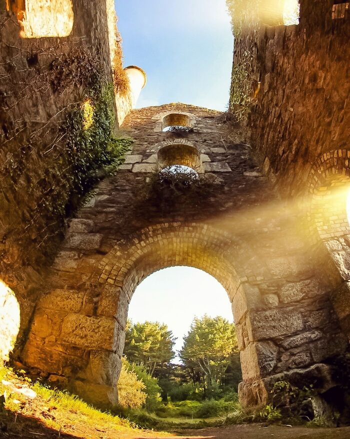 Arch You Glad I Didn't Say “Historic”