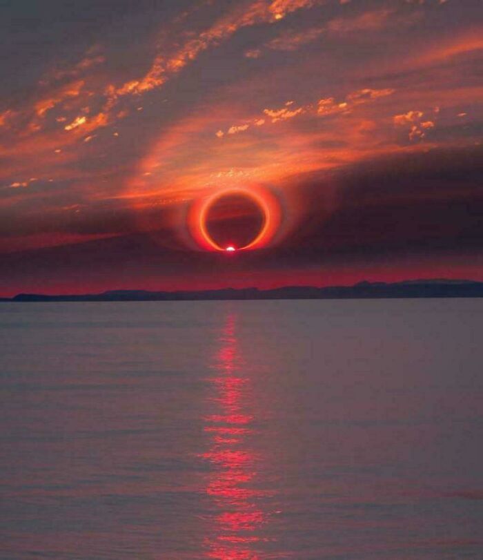 Sunrise Showing Off a Rare Solar Phenomenon—Nature’s Way of Saying ‘Good Morning’ in Style