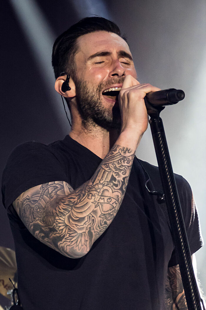 Adam Levine: The Maroon 5 Mic Boss