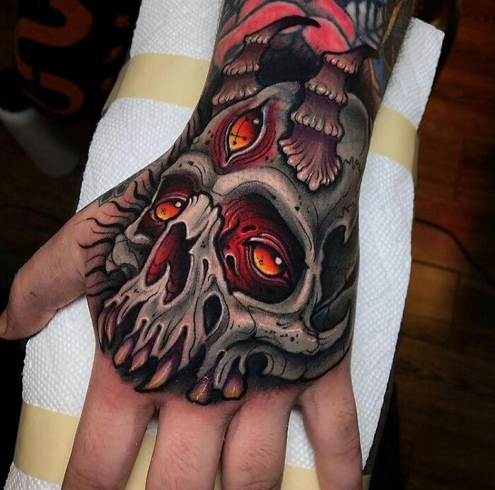 36 Neo-Traditional Tattoos That Will Make You Say 'Whoa, I Want That!'