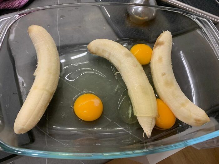 He Thought Bananas and Eggs Belong in a Pie—What Could Go Wrong?