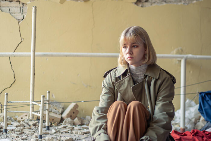 Wait, They Really Stay Together? 31 Wild Reasons Why People Stick It Out In Love-Hate Marriages