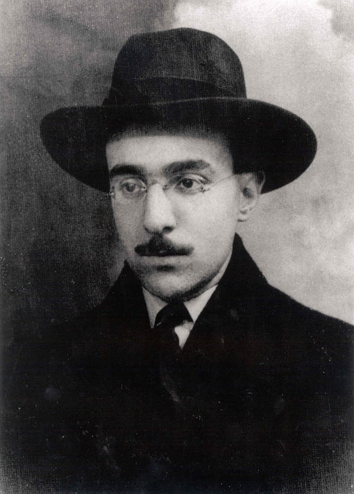 Fernando Pessoa: The Poet with Many Masks and No Middle Dates