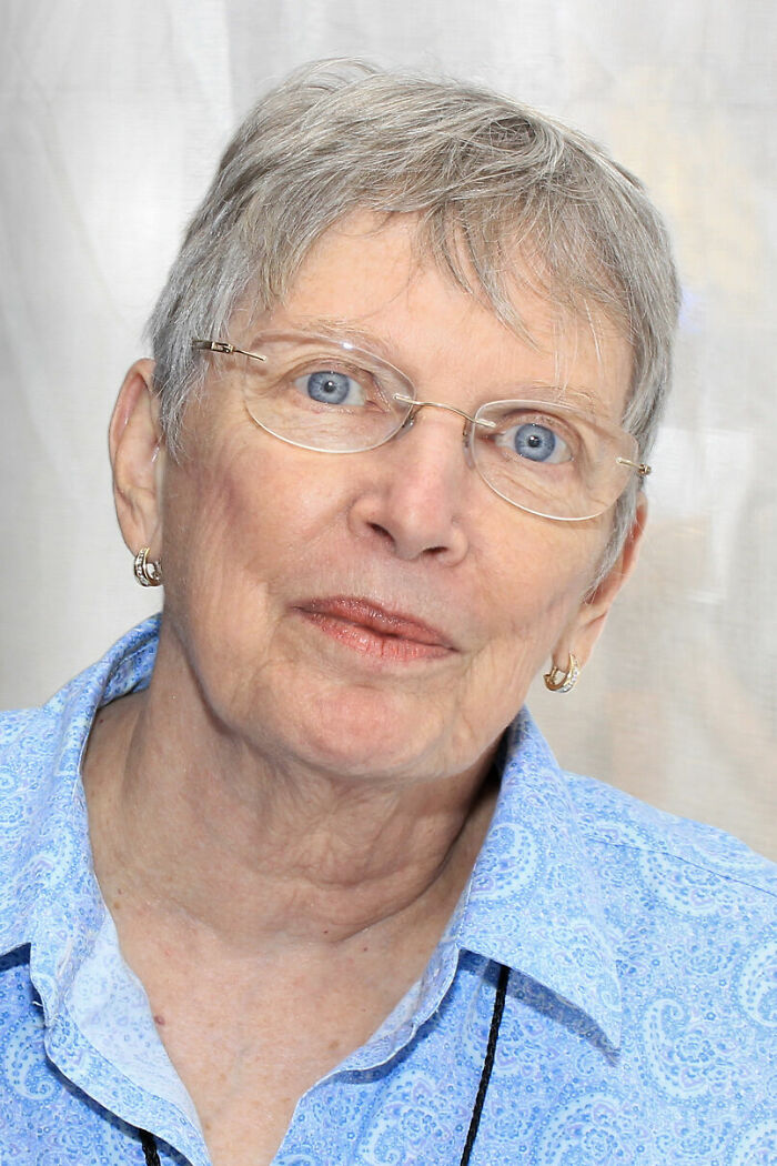 Lois Lowry: The Queen of Young Adult Books