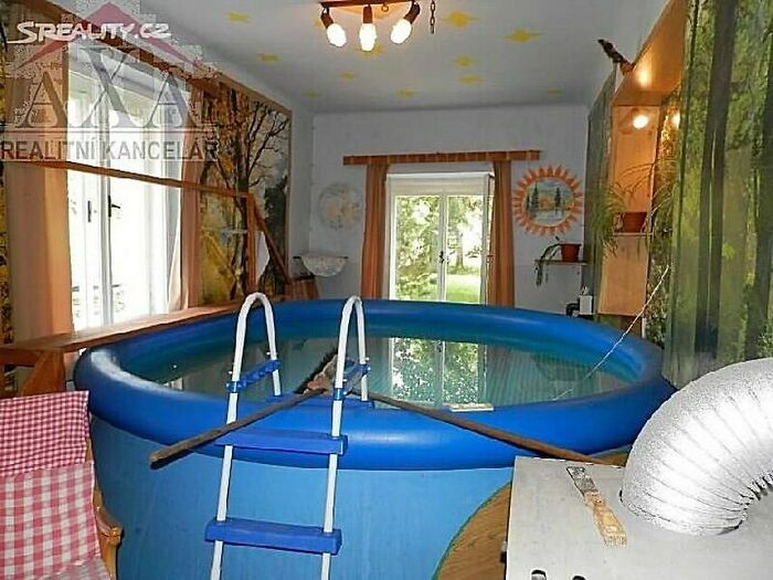 Wait, They Actually Let These Home Design Fails Happen?!