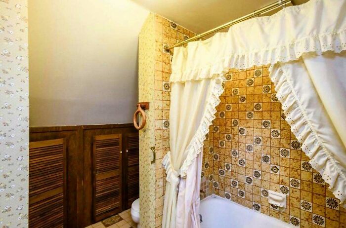 Wait, They Actually Let These Home Design Fails Happen?!