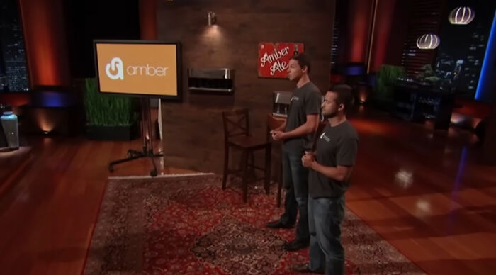 Amber Charging Station: Phone Lockup With Fingerprint Magic