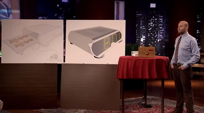 Wake 'n Bacon: Alarm Clock That Wakes You with Bacon Smell
