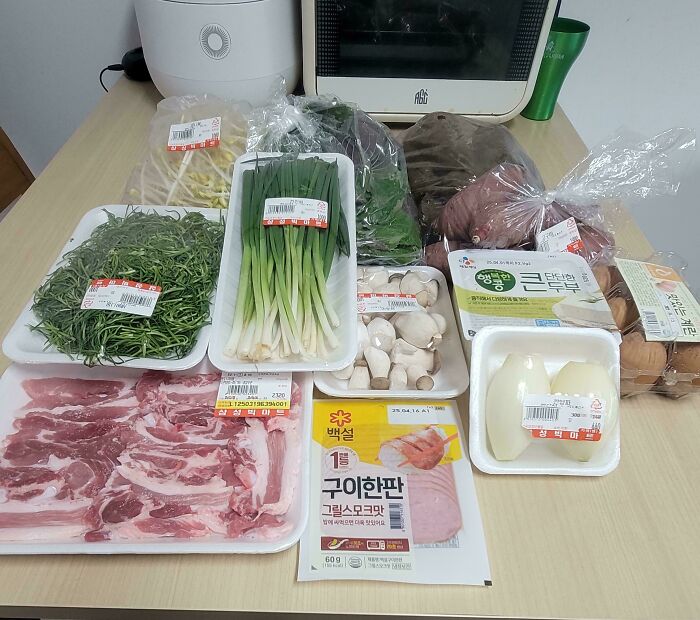 18,760 Won ($12.78) Korean Grocery Run
