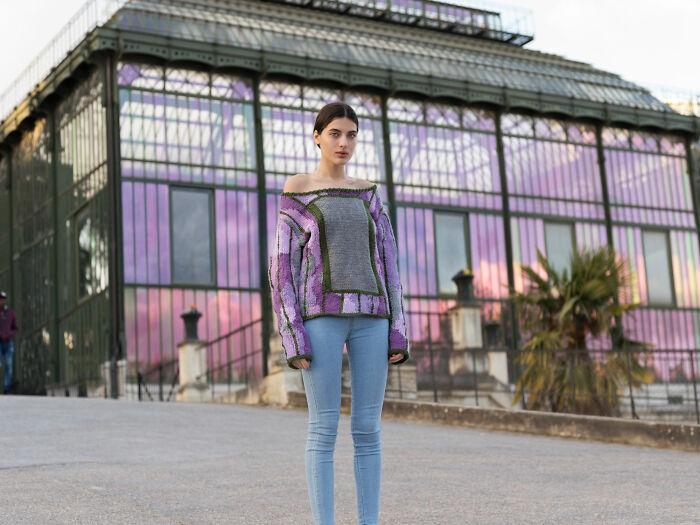 These Hand-Knitted Jumpers Make People Totally Vanish Into Their Backgrounds—You’ve Gotta See It!