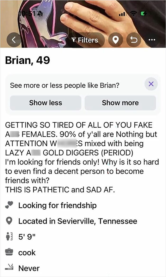 Oops! These Dating Profiles Are So Cringey, You'll Laugh (or Cry) Out Loud