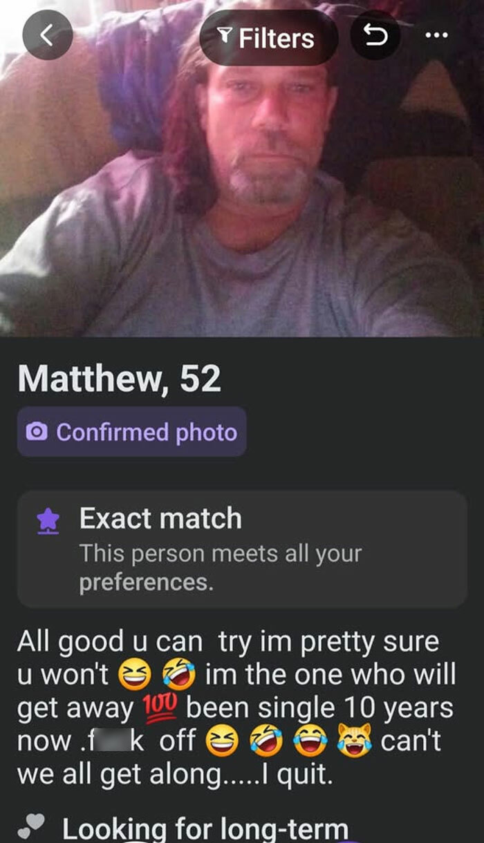 Oops! These Dating Profiles Are So Cringey, You'll Laugh (or Cry) Out Loud