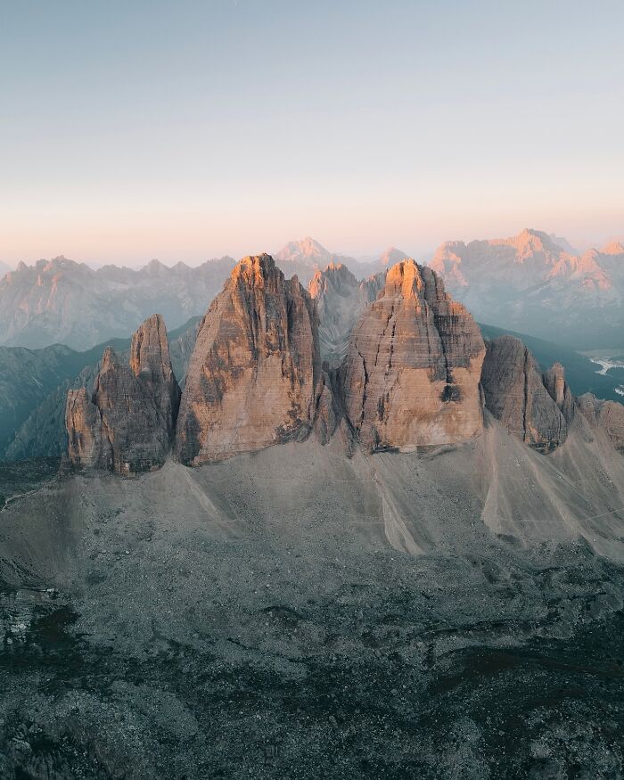 Wait, These 49 Mountain Pics Are Seriously That Unreal?