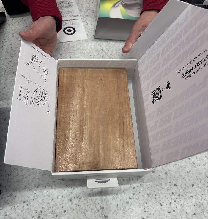 New Bose Quiet Comfort Ultras? More Like a Wooden Block