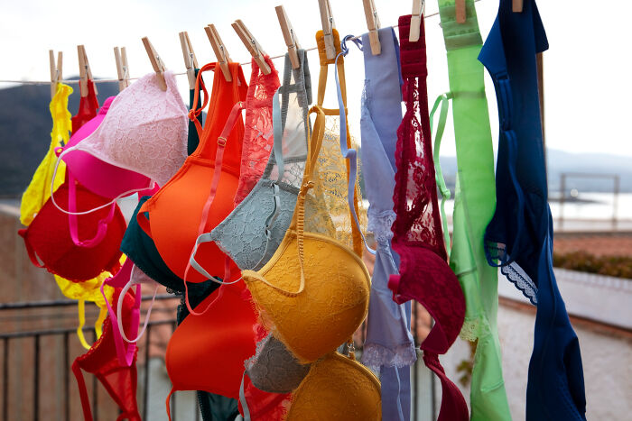 The Wildest ‘Girl Secrets’ Women Spilled That Guys Totally Didn’t See Coming