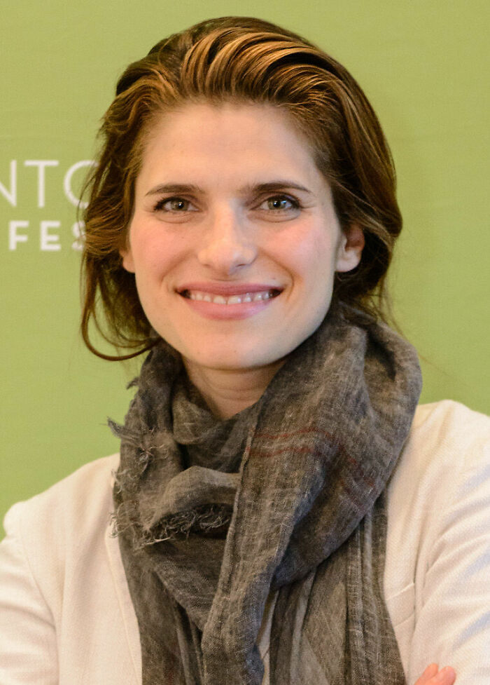 Lake Bell: Actress, Director, and Car Expert?