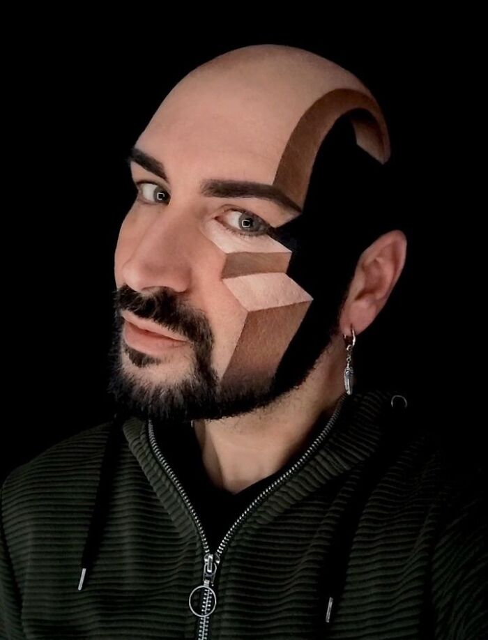 Wait, This Artist Painted 3D Illusions on Himself And It’s Mind-Blowing!