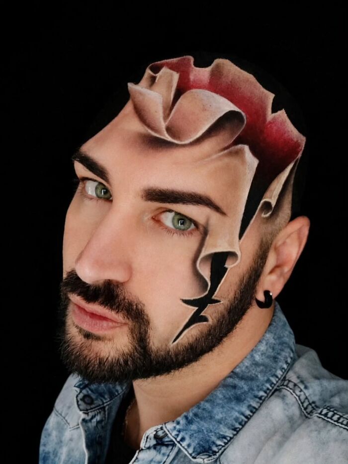 Wait, This Artist Painted 3D Illusions on Himself And It’s Mind-Blowing!