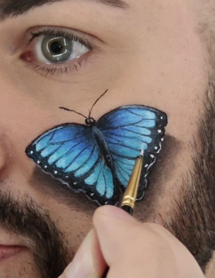 Wait, This Artist Painted 3D Illusions on Himself And It’s Mind-Blowing!