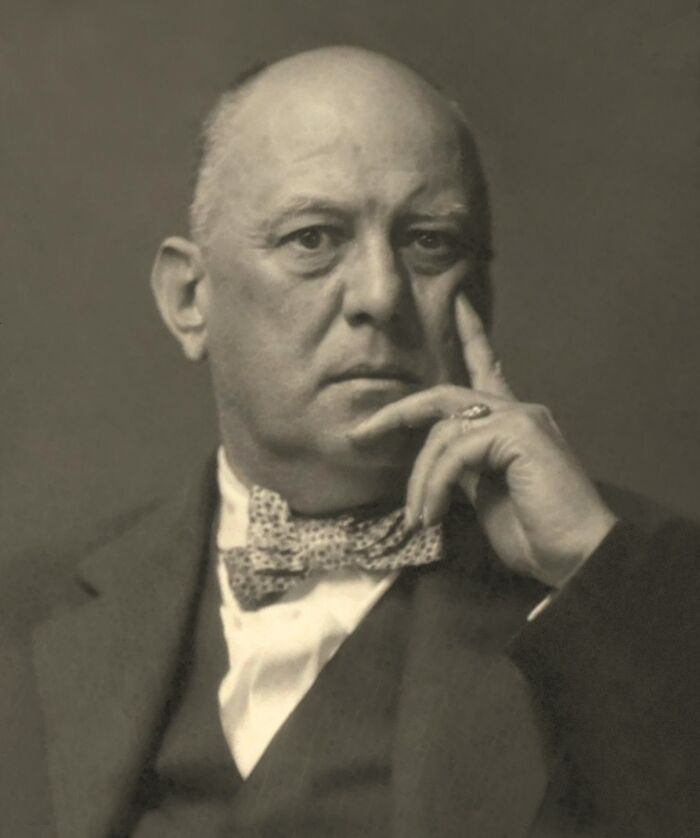 Aleister Crowley - Real-Life Wicked Wizard