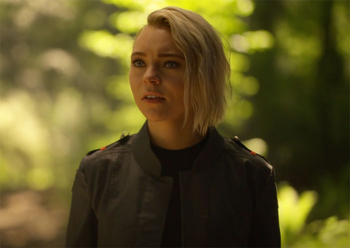 Raelle - Witchy Army Hero