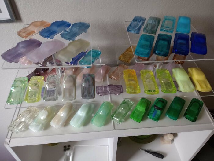 Glass '63 Split Window Corvettes: 50 Colors and Some Glow Under Blacklight!