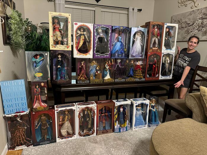 Disney Doll Heaven: Collector With Walls Full Of Magic