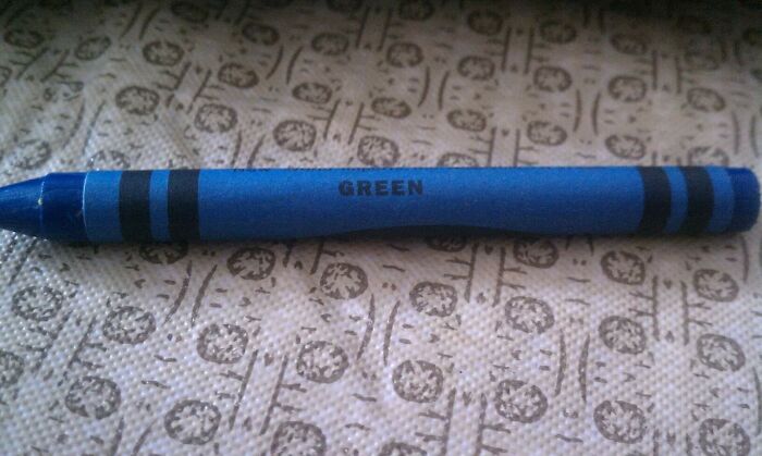 Wait, Nature Went Wild With Colors! 77 Crazy Cool Color Mutations That Look Like They’re From Another Planet