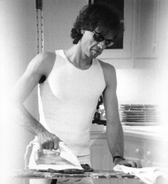 Mick Jagger Takes a Break to Iron