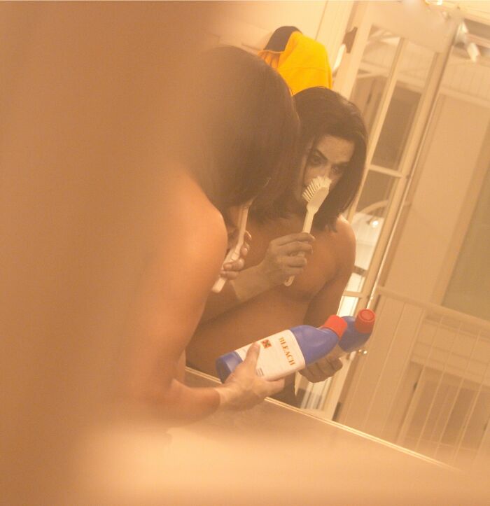 Michael Jackson Moonwalks in Style