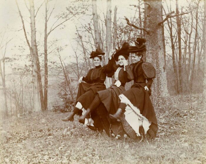 Three Women Having A Blast Around 1905