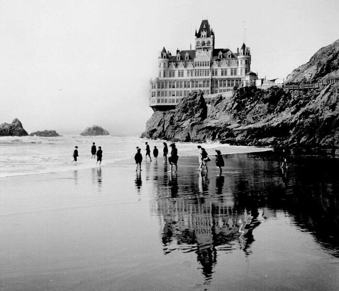 San Francisco's Cliff House Hanging Onto The Edge, 1900-01