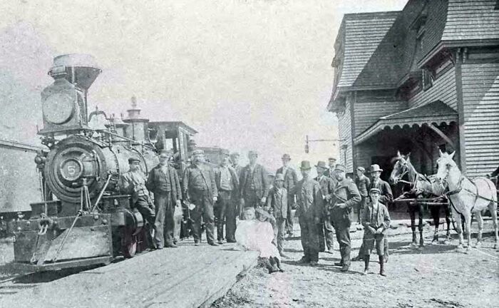 Train Station Hangout With Prince Edward Island Railway’s No. 5 In 1895