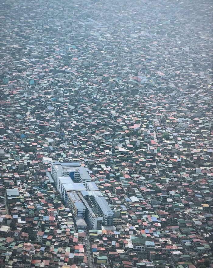 Pasig, Manila, Philippines – Urban Overload Alert