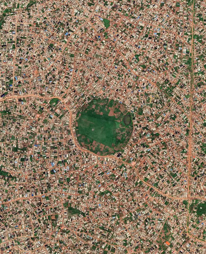 Lagos, Africa’s Biggest City—and Biggest Traffic Jam?