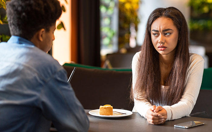 Wild First Date Fails That'll Have You Saying "Nope, Next!"