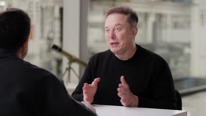 Wait, They Actually Ranked That?! 41 People We Used to Idolize Until the Truth Crashed the Party