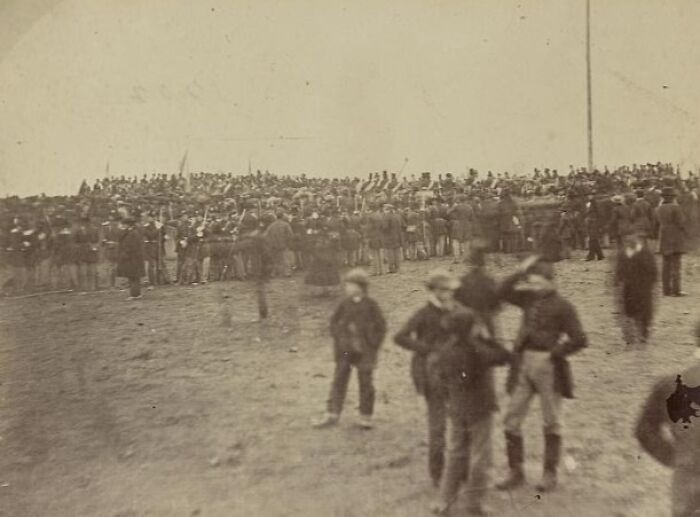 Civil War ‘Time Traveler’? This Photo’s Got Us Scratching Our Heads