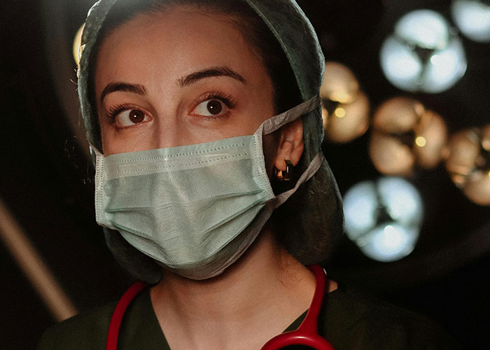 Night Shift Nurses Spill: The Weirdest Stuff They’ve Seen at Work