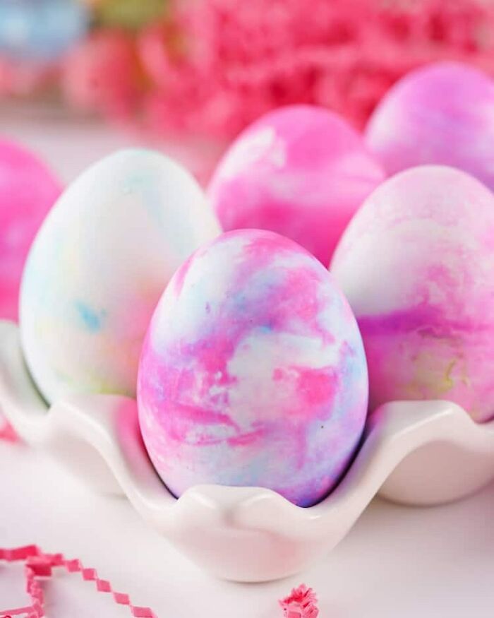 20 Egg Decorating Hacks That Make Basic Dye Kits Look Boring