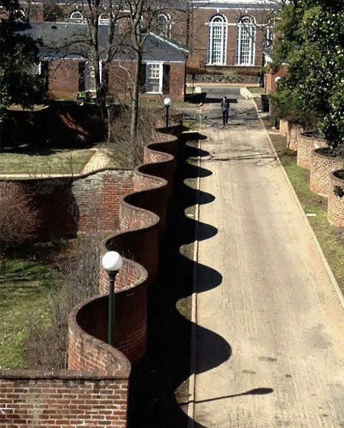 England’s Wiggly Brick Walls That Save On Bricks And Look Cool