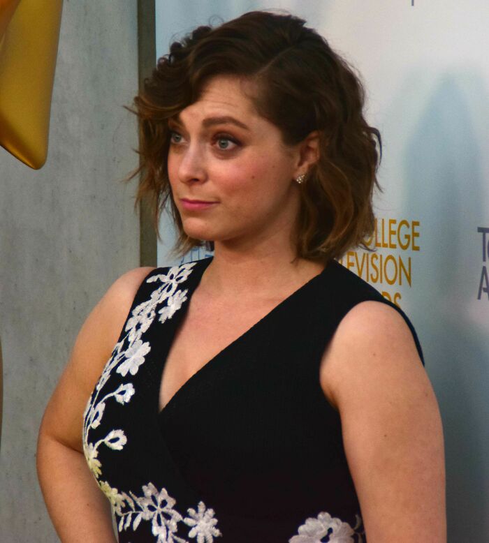 Rachel Bloom: The Musical Comedy Queen Who Doesn’t Quit