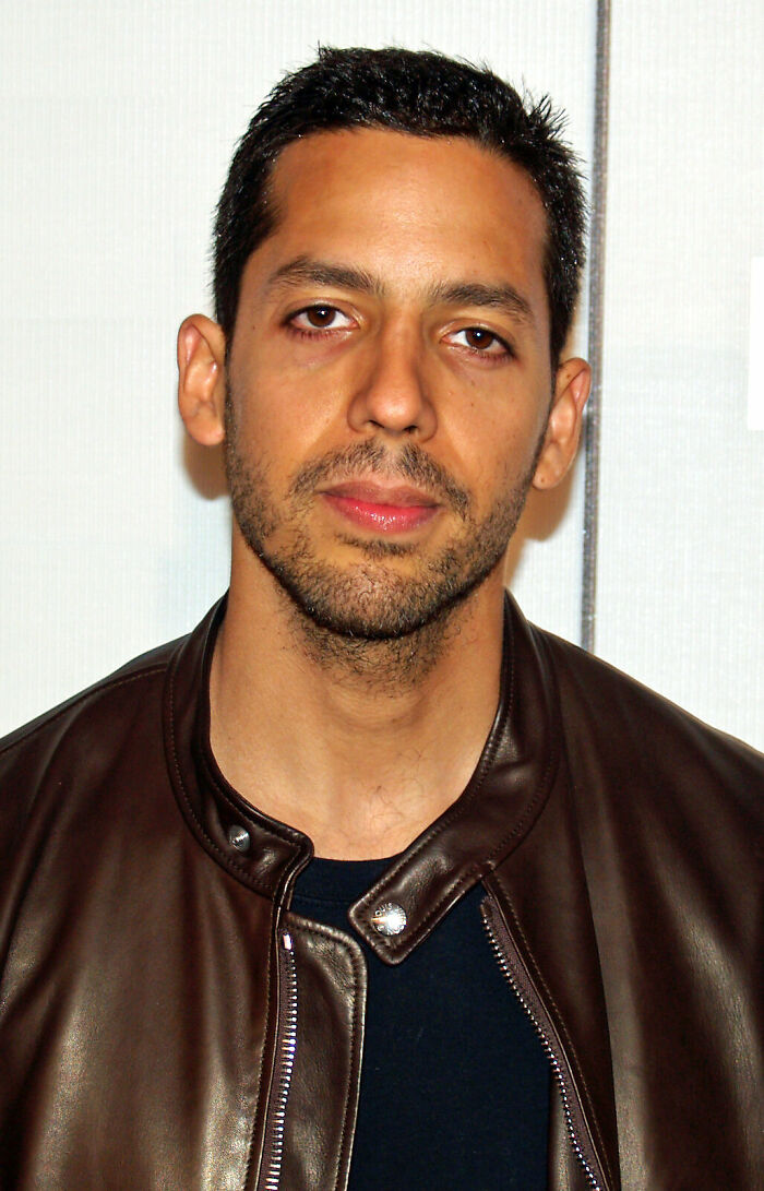 David Blaine: Magic Daredevil Extraordinaire, 53