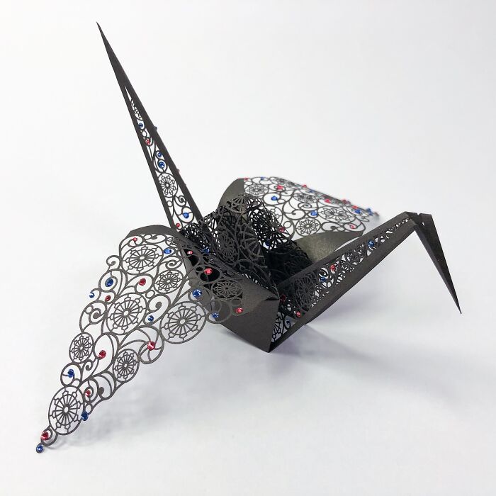 Wait, This Artist Turns Paper Into Insane 3D Sculptures That Will Blow Your Mind!